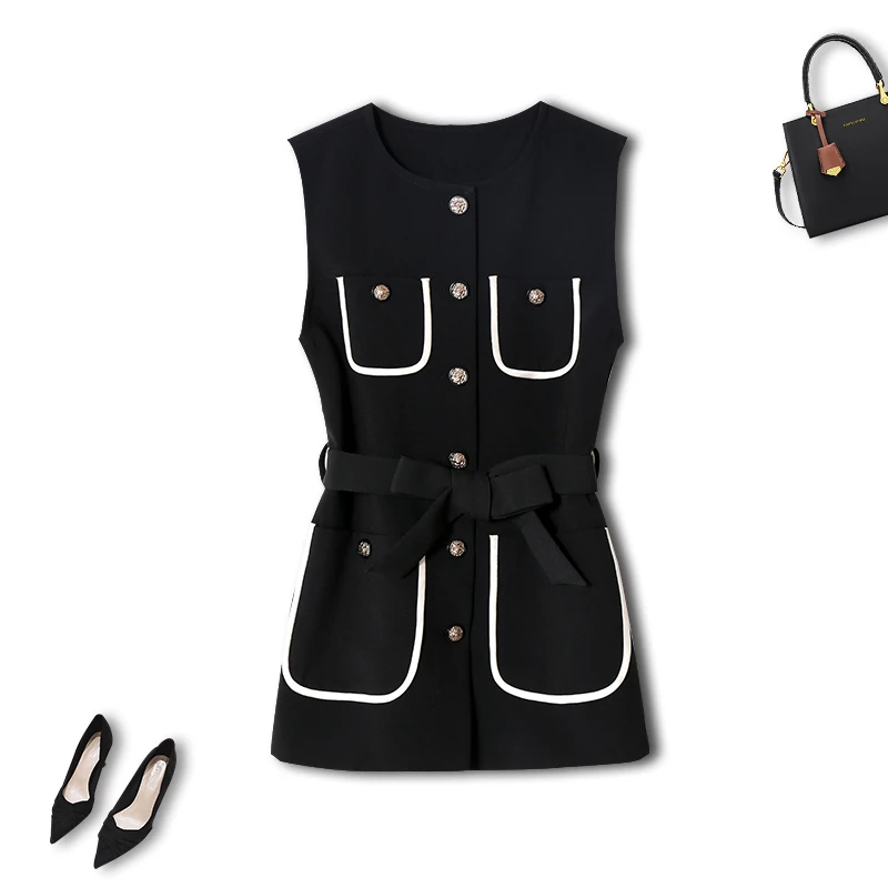 Модный женский приталенный жилет на осень 2025 года с поясом, подчеркивающим талию, круглым вырезом, цветными вставками и золотыми пуговицами
Модный женский приталенный жилет на осень 2025 года с поясом, подчеркивающим талию, круглым вырезом, цветными вставками и золотыми пуговицами