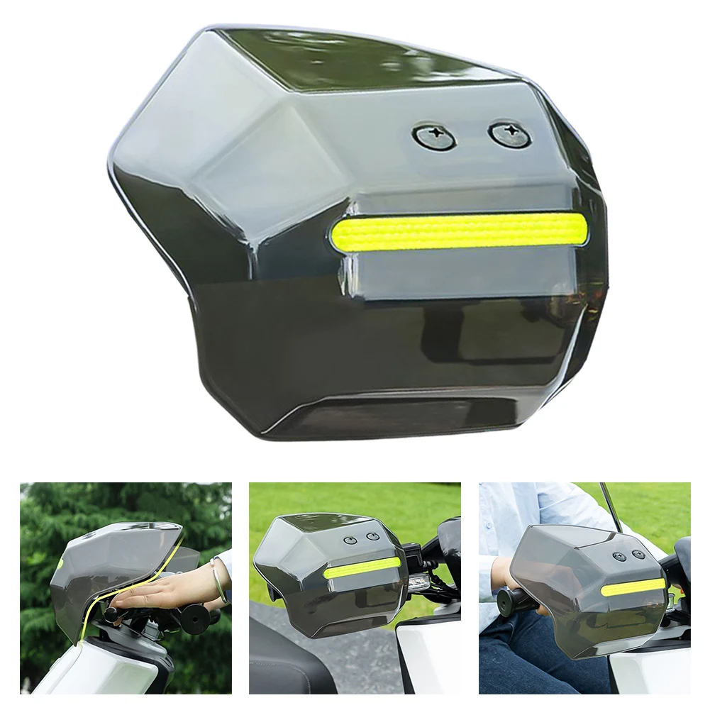 Riding In Rain Electric Vehicle Windshield Handlebar Windshield Blocks Sunlight Firm Grip High Quality Material
Riding In Rain Electric Vehicle Windshield Handlebar Windshield Blocks Sunlight Firm Grip High Quality Material