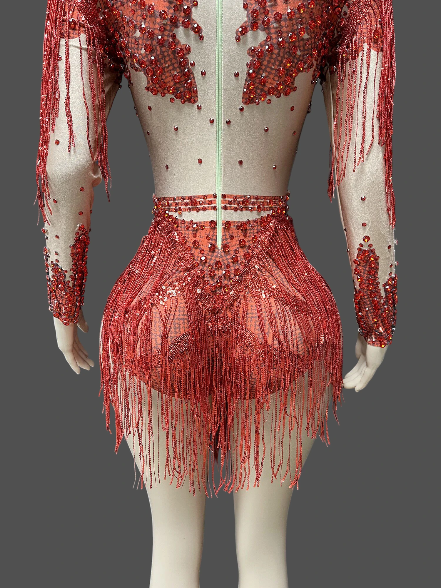 Женское платье для особых случаев, блестящее, с принтом и стразами, с бахромой, из спандекса, с длинными рукавами, боди, костюм для выступлений в стиле K-pop, клубная одежда
Женское платье для особых случаев, блестящее, с принтом и стразами, с бахромой, из спандекса, с длинными рукавами, боди, костюм для выступлений в стиле K-pop, клубная одежда