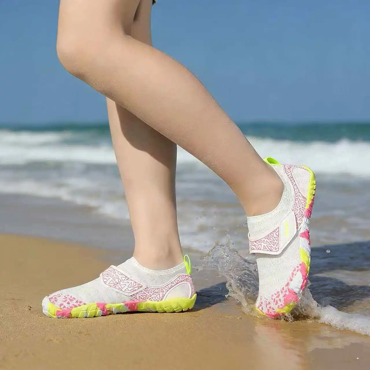 Little Girls Barefoot Aqua Water Shoes Soft Stretch Anti Slip Sole Outdoor Surf Swimming Trekking Walking Beach Sneakers
Little Girls Barefoot Aqua Water Shoes Soft Stretch Anti Slip Sole Outdoor Surf Swimming Trekking Walking Beach Sneakers
