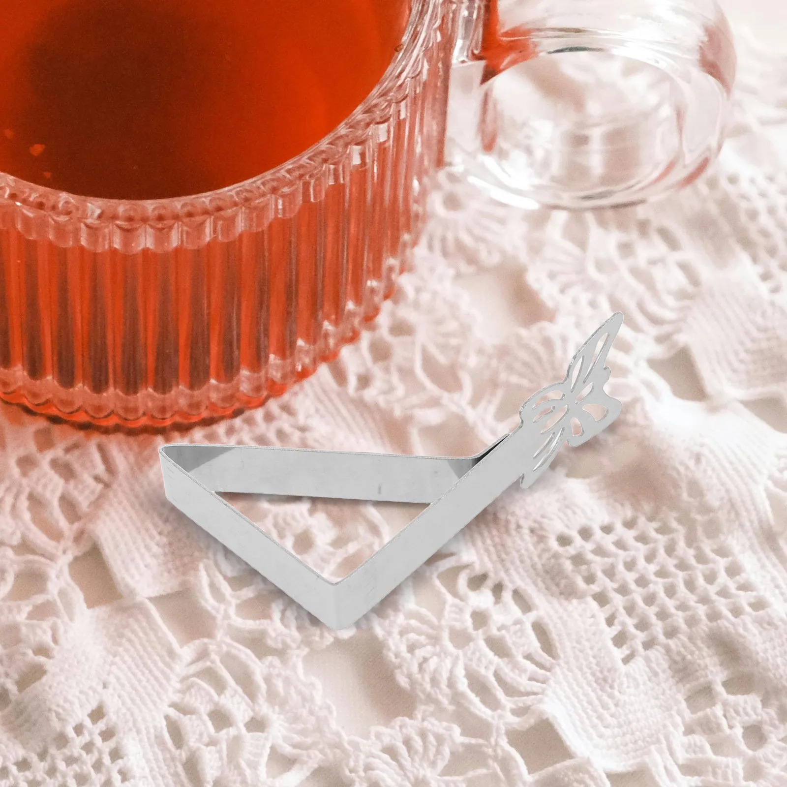 12Pcs Butterfly Tablecloth Clips Stainless Steel Heavy-Duty Triangular Retainer Clamps Non-Slip Grip for Outdoor Picnic Banquet
12Pcs Butterfly Tablecloth Clips Stainless Steel Heavy-Duty Triangular Retainer Clamps Non-Slip Grip for Outdoor Picnic Banquet