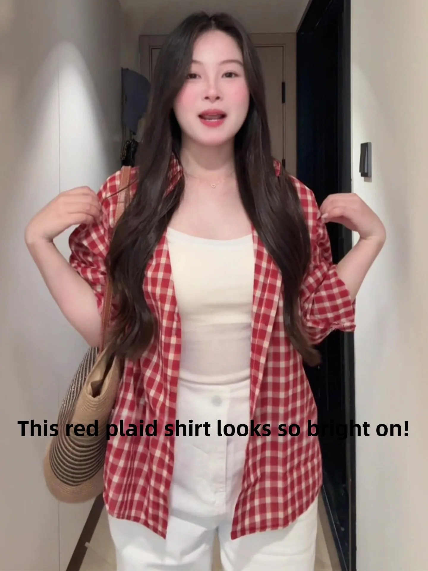 plus Size Women's Retro Hong Kong Style Plaid Shirt Loose Fit Sun Protection Lazy Style Top Breathable Comfortable Short Slee...
plus Size Women's Retro Hong Kong Style Plaid Shirt Loose Fit Sun Protection Lazy Style Top Breathable Comfortable Short Slee...