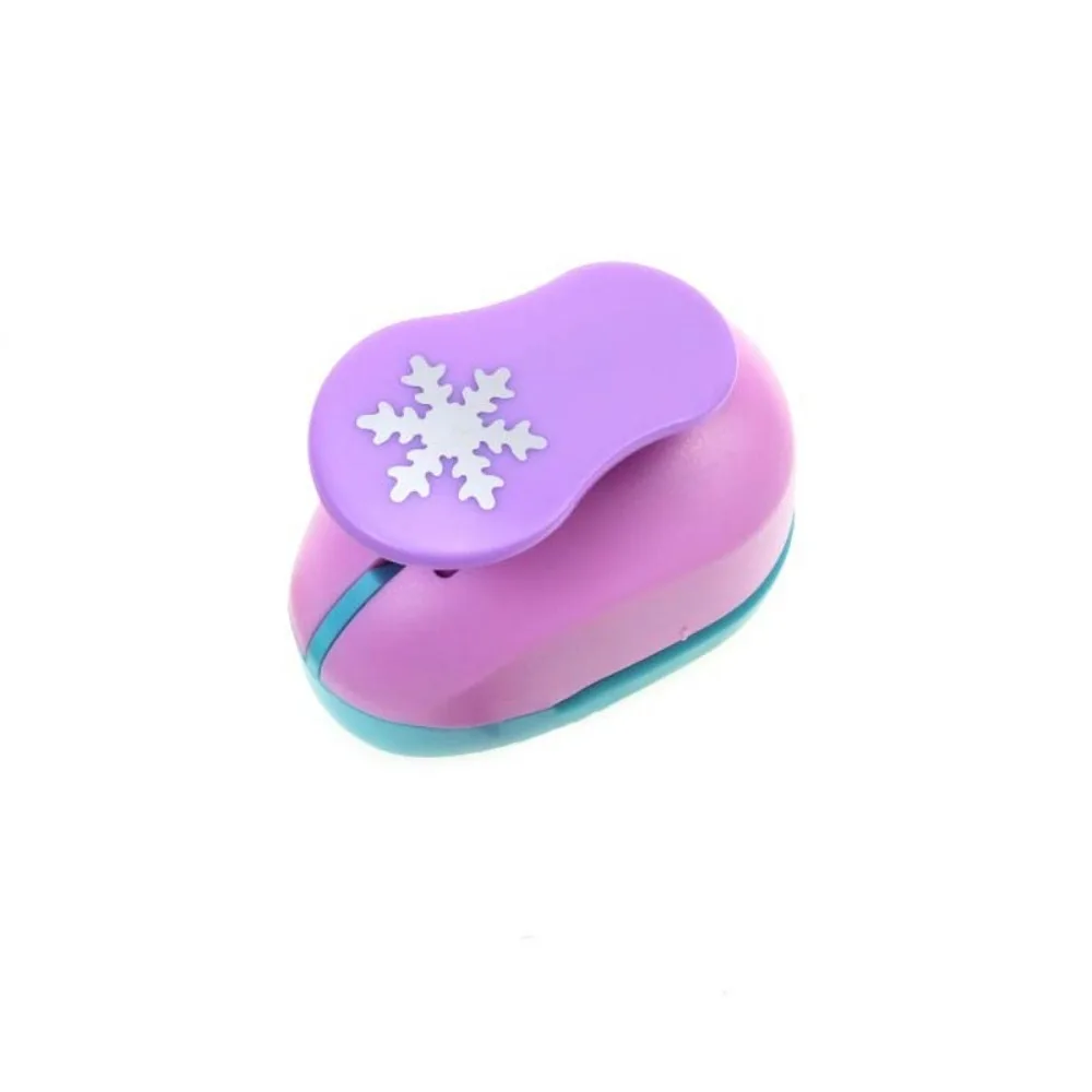 Ручная машина для тиснения снежинок «сделай сам», художественная резка, экономичные дыроколы для рукоделия, ручная работа, резак для бумаги 9/16/25/37/50 мм
Ручная машина для тиснения снежинок «сделай сам», художественная резка, экономичные дыроколы для рукоделия, ручная работа, резак для бумаги 9/16/25/37/50 мм