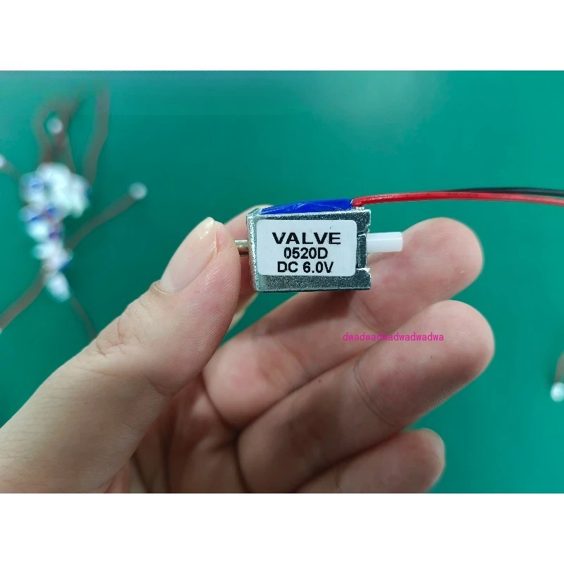 10PCS 0520D 3V, 4.5V miniature solenoid normally closed solenoid miniature electronic air release valve
10PCS 0520D 3V, 4.5V miniature solenoid normally closed solenoid miniature electronic air release valve