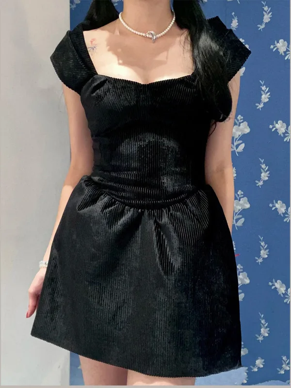 Elegant Low-Neckline A-Line Dress Shushu Shanghai Design Sensation Waist-Cinching Gown Pure Color High-Waisted Zipper Closure
Elegant Low-Neckline A-Line Dress Shushu Shanghai Design Sensation Waist-Cinching Gown Pure Color High-Waisted Zipper Closure