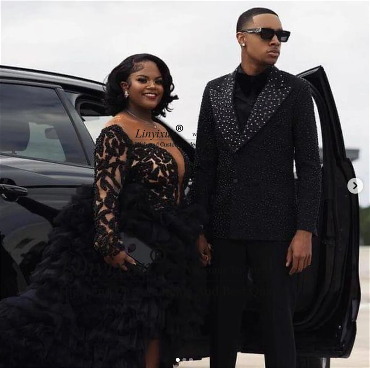 Luxury Stone Beaded Tuxedo Glitter Sequins Groom Wedding Suits Customized Male Prom Blazers 2 Pieces Sets trajes para hombre
Luxury Stone Beaded Tuxedo Glitter Sequins Groom Wedding Suits Customized Male Prom Blazers 2 Pieces Sets trajes para hombre