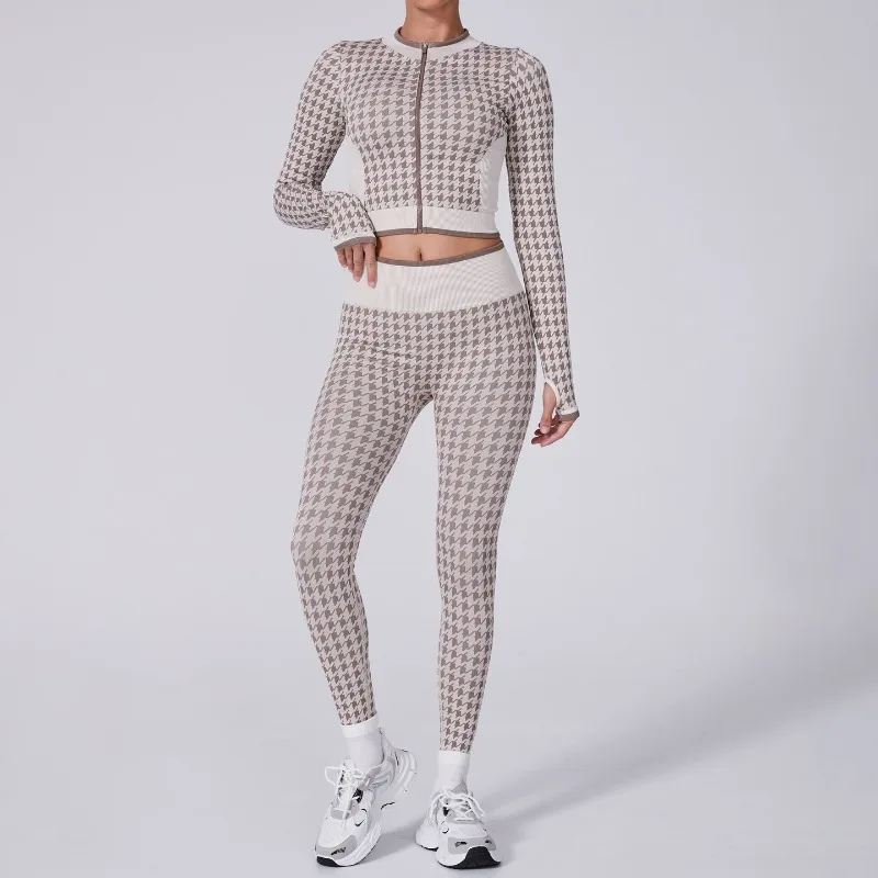 Pmwrun Women's Active Wear Set Sportswear Jacket Yoga Set High-end Fitness CasualHigh-waisted Yoga Pants
Pmwrun Women's Active Wear Set Sportswear Jacket Yoga Set High-end Fitness CasualHigh-waisted Yoga Pants