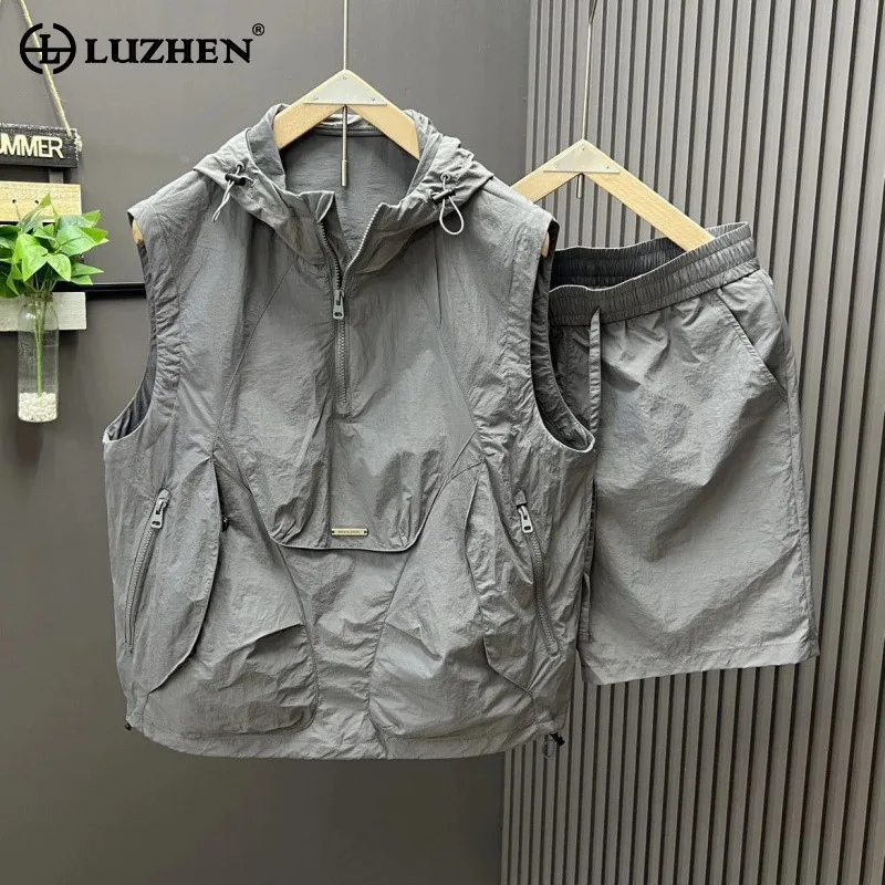 LUZHEN Trendy Two-piece Sets Solid Color Pockets Decorate Hooded Quick Drying Clothes Elastic Waist Shorts Street Tops JY2805
LUZHEN Trendy Two-piece Sets Solid Color Pockets Decorate Hooded Quick Drying Clothes Elastic Waist Shorts Street Tops JY2805
