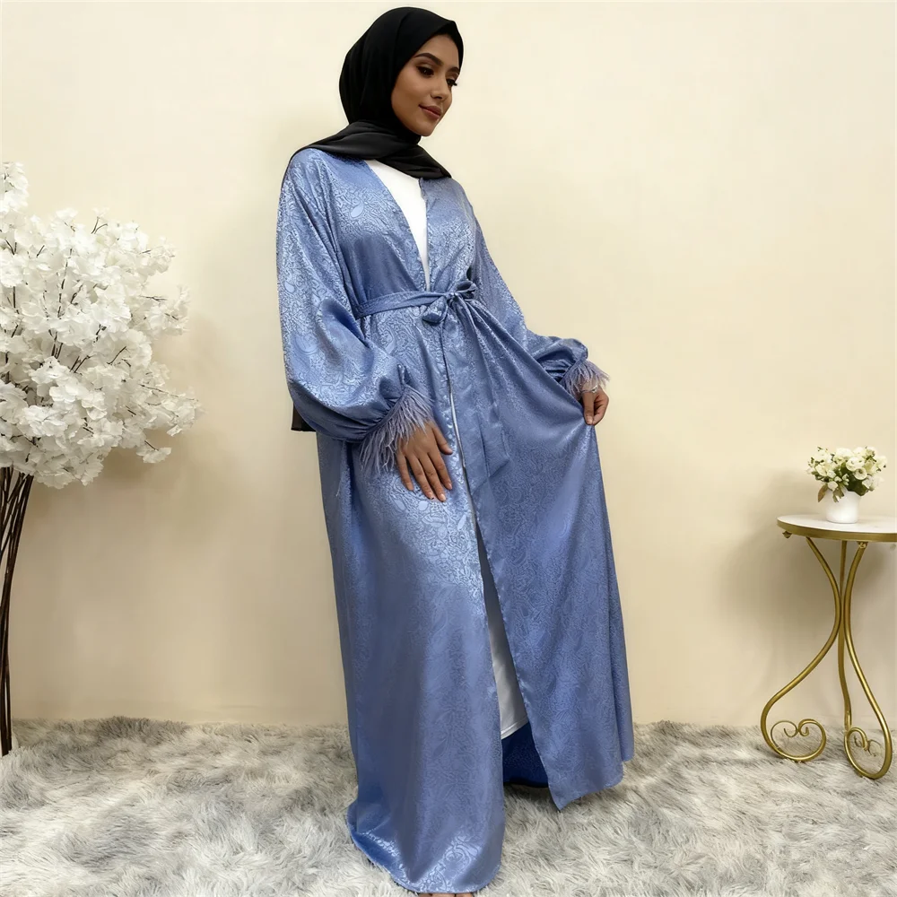 Атласное перьевое открытое Абая Дубай Турция Кимоно Кардиган Ид Рамадан Мусульманское платье Женщины Ислам Джалабия Арабский халат Кафтан Вечернее платье
Атласное перьевое открытое Абая Дубай Турция Кимоно Кардиган Ид Рамадан Мусульманское платье Женщины Ислам Джалабия Арабский халат Кафтан Вечернее платье