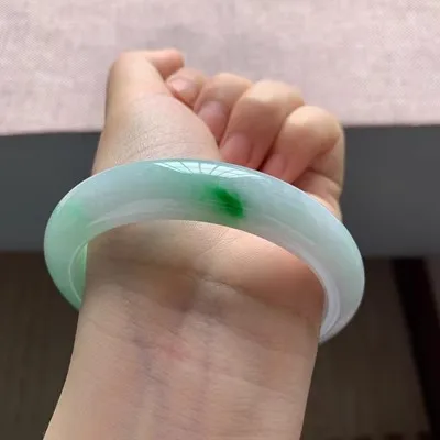 Natural Myanmar Jade Jade 54mm-62mm bracelet Princess jewelry bracelet send mom send girlfriend gift
Natural Myanmar Jade Jade 54mm-62mm bracelet Princess jewelry bracelet send mom send girlfriend gift