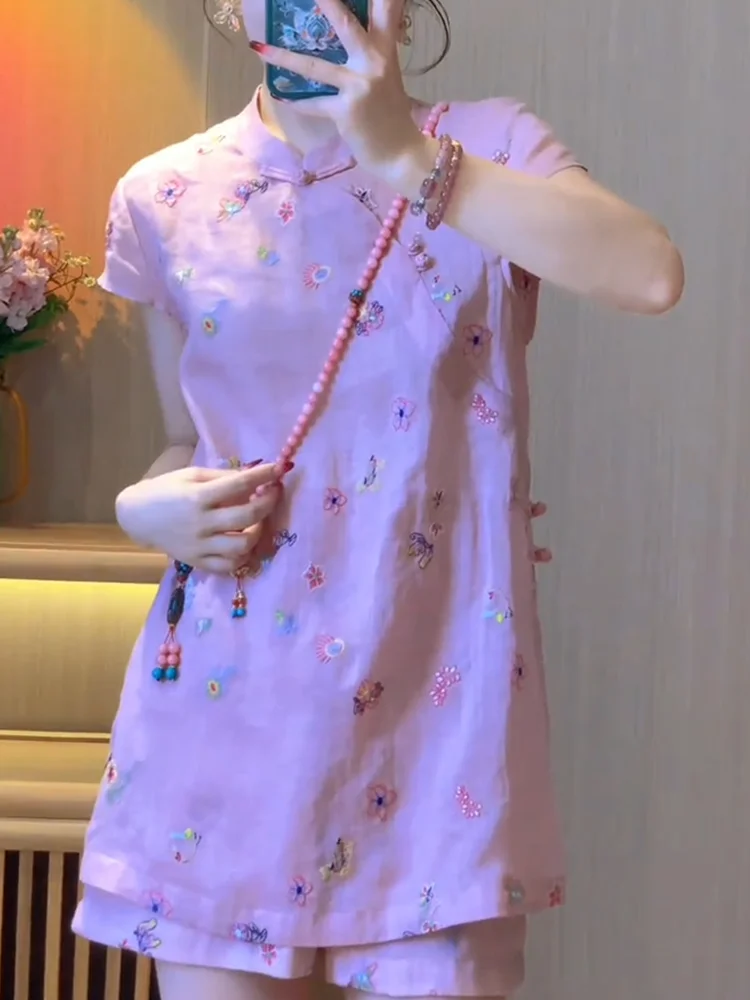 New Chinese Style Embroidered Top Women's Summer 2025 plus Size Slimming Shirt Heavy Work Embroidery Fashionable Commute Style
New Chinese Style Embroidered Top Women's Summer 2025 plus Size Slimming Shirt Heavy Work Embroidery Fashionable Commute Style