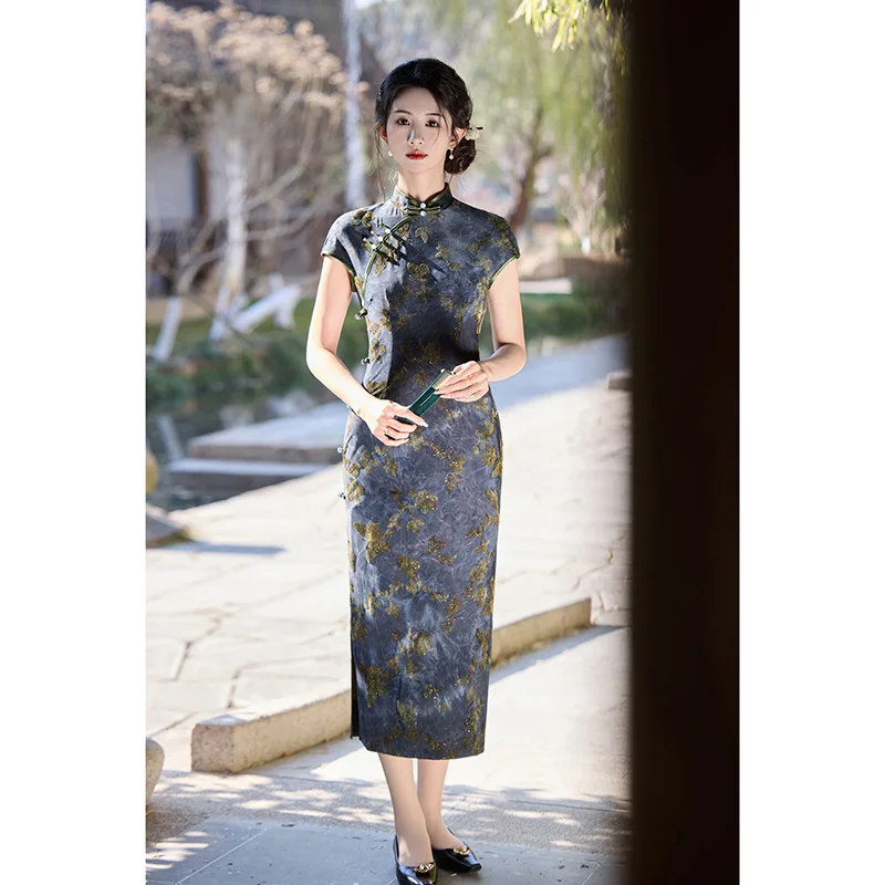 Женское Cheongsam в китайском стиле, женское винтажное сексуальное длинное платье размера плюс, Ципао, вечерние платья с коротким рукавом
Женское Cheongsam в китайском стиле, женское винтажное сексуальное длинное платье размера плюс, Ципао, вечерние платья с коротким рукавом