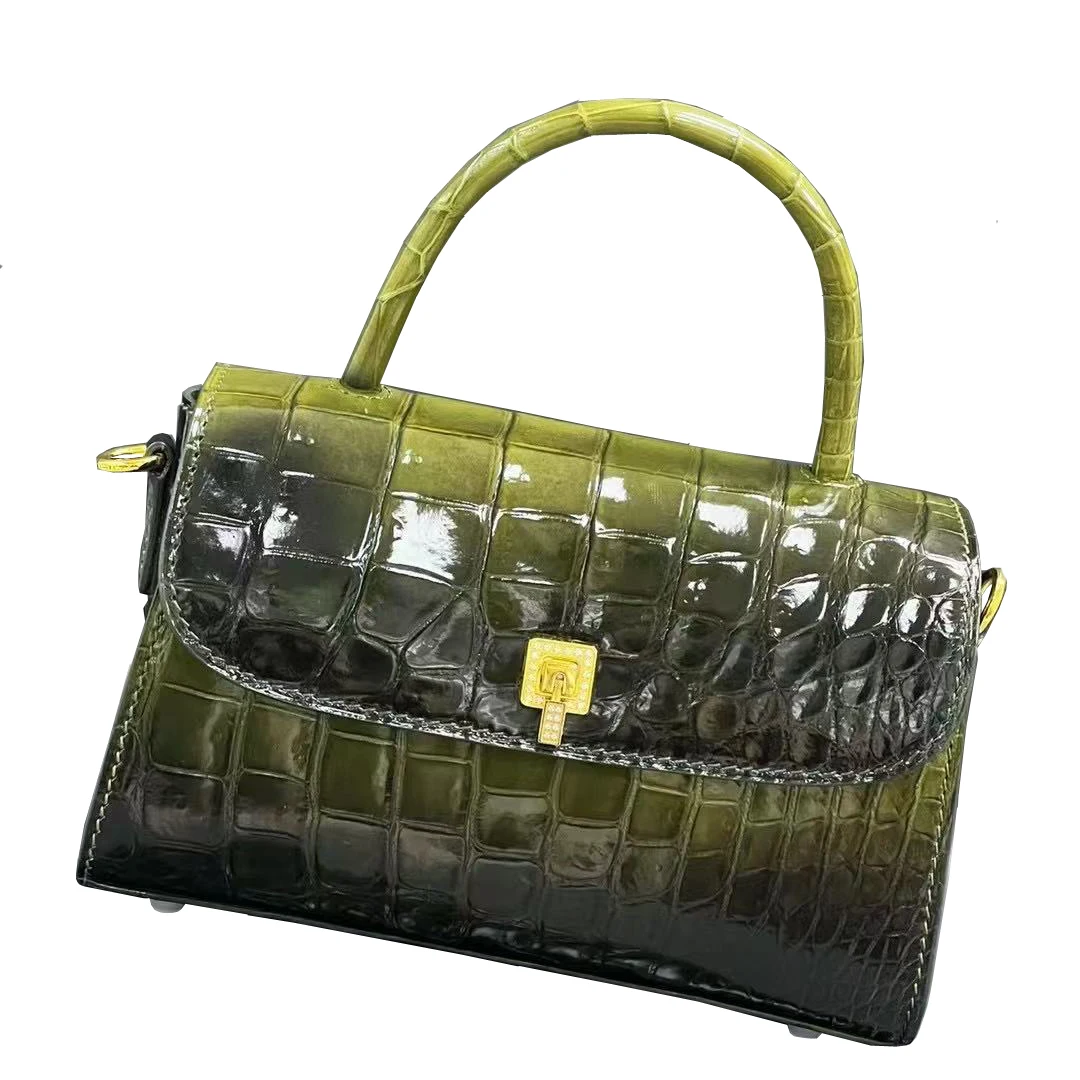 Новая женская сумка из крокодиловой кожи, модная женская сумка для отдыха, стильная женская сумка.
Новая женская сумка из крокодиловой кожи, модная женская сумка для отдыха, стильная женская сумка.