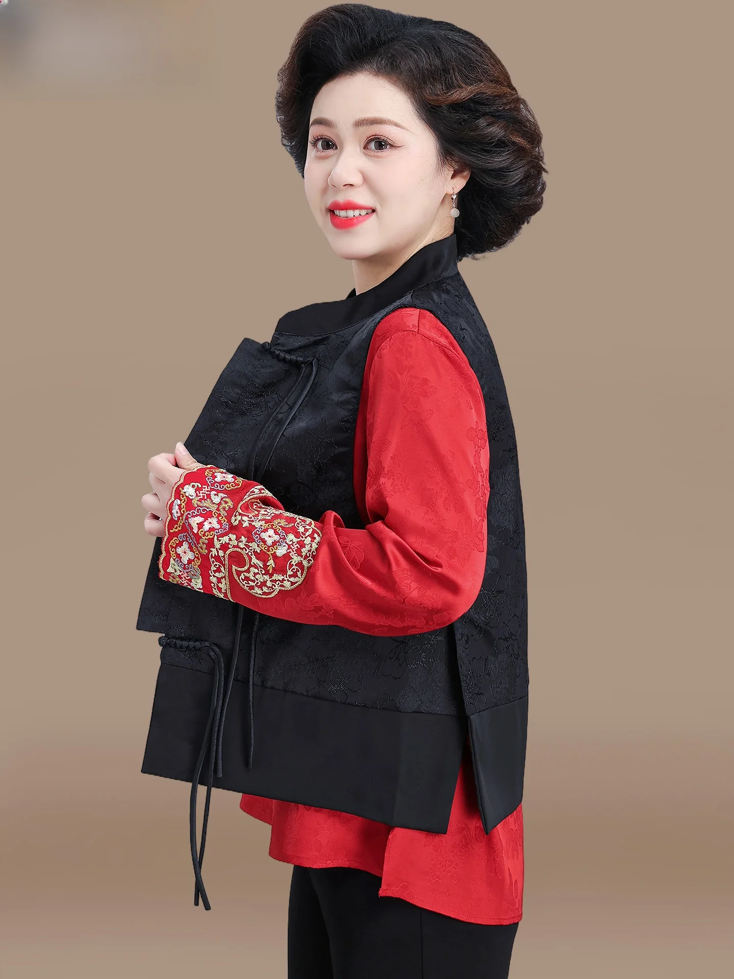 New Chinese Sle Spring Outfit Set for Middle-Aged And ly Women 2026 New Arrival High-End Feel Vest Brand Top
New Chinese Sle Spring Outfit Set for Middle-Aged And ly Women 2026 New Arrival High-End Feel Vest Brand Top