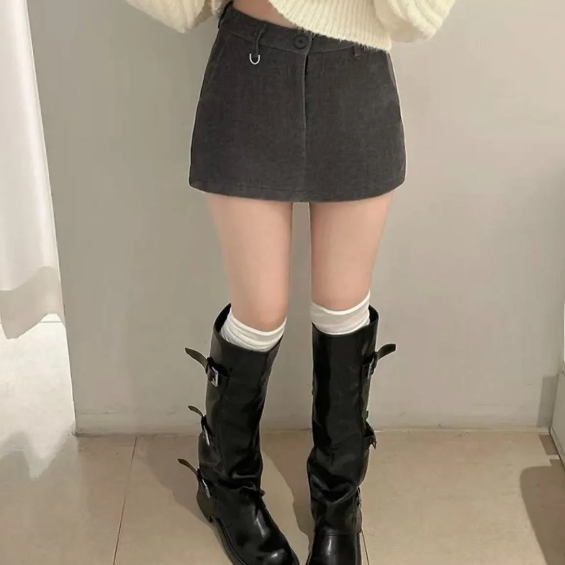 Spring New Sle Women's High Waist Slim Fit Tweed Skirt Simple Chic Pure Color Commute Friendly Ci Casual Skirt
Spring New Sle Women's High Waist Slim Fit Tweed Skirt Simple Chic Pure Color Commute Friendly Ci Casual Skirt