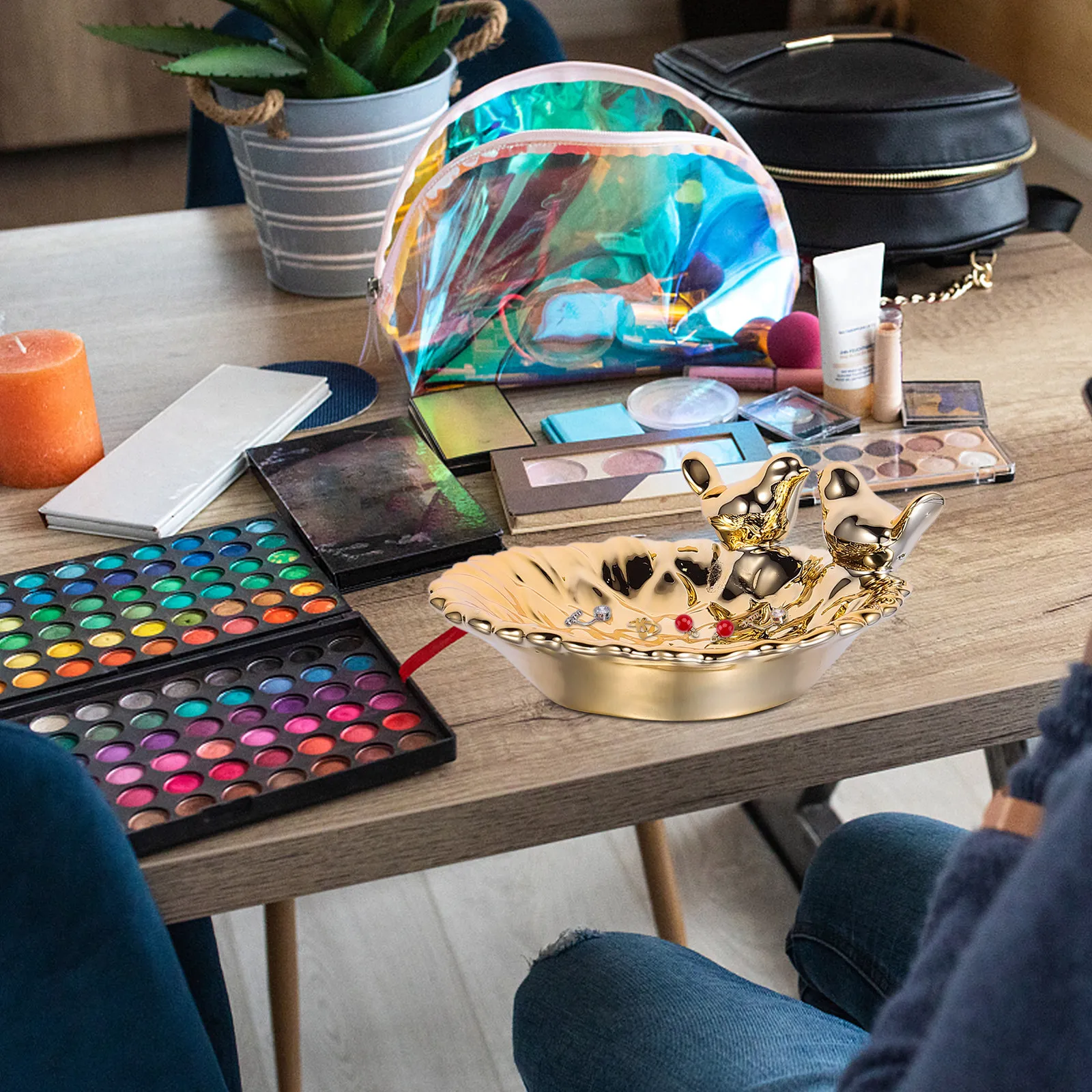 1Pcs Ceramic Jewelry Tray Golden Decorative Ring Plate Jewelry Display Dish Storage Plate Organizer Storage Dish
1Pcs Ceramic Jewelry Tray Golden Decorative Ring Plate Jewelry Display Dish Storage Plate Organizer Storage Dish