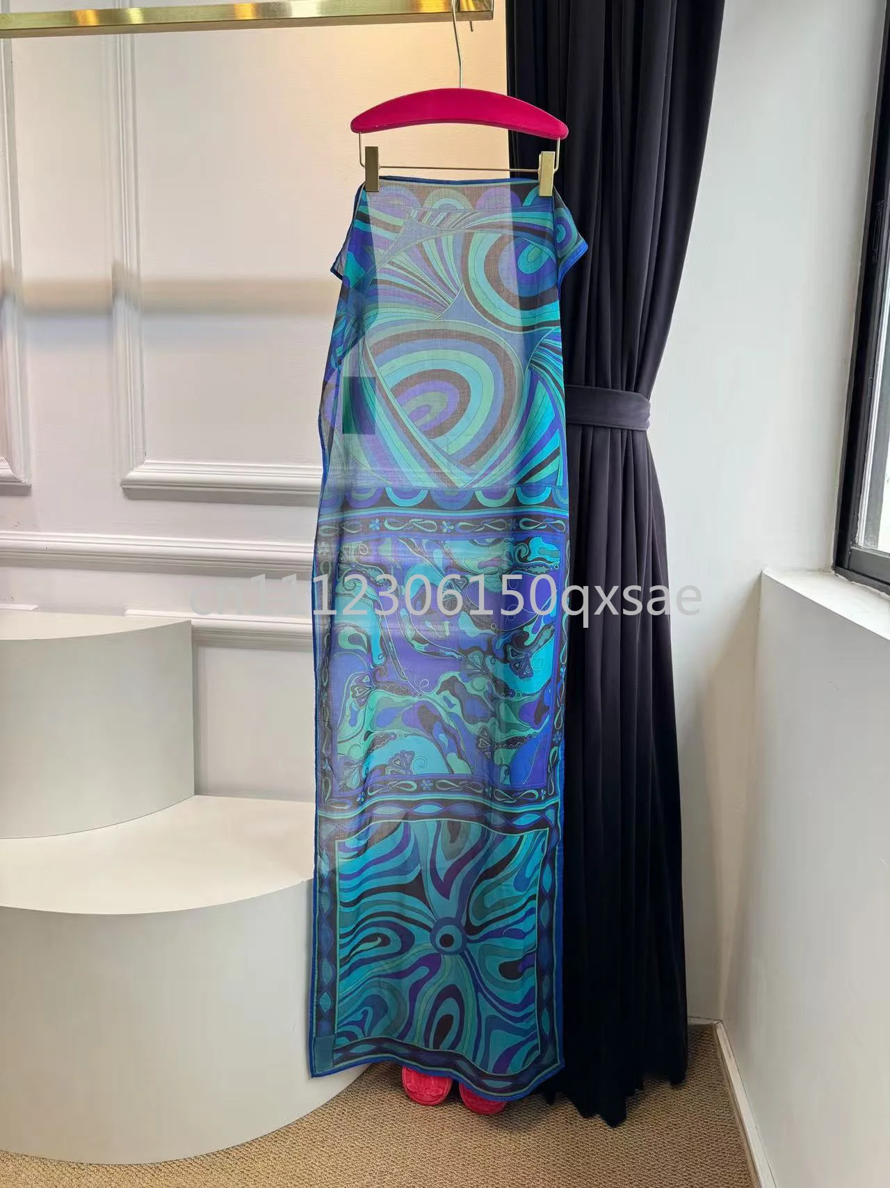Fashion Design Women's Green Cover-Ups with Designer Signature Letter Logo Classic Brand Women's Wrap Skirt Beach Silk Veils
Fashion Design Women's Green Cover-Ups with Designer Signature Letter Logo Classic Brand Women's Wrap Skirt Beach Silk Veils