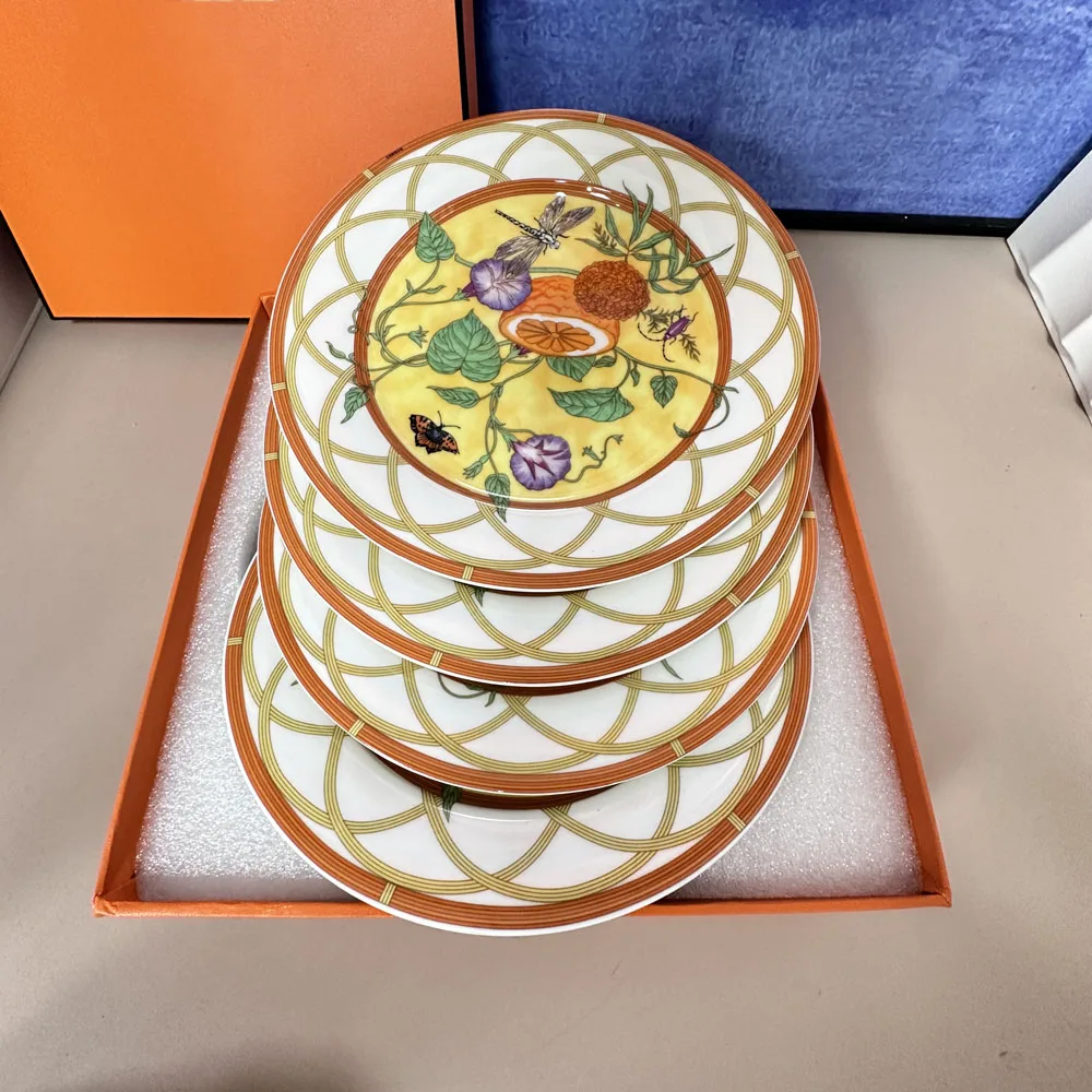 European Ceramic Round Plate Light Luxury Housewarming Gift New Simple Modern Style Flat Plate Bone China Home Eight-inch Plate
European Ceramic Round Plate Light Luxury Housewarming Gift New Simple Modern Style Flat Plate Bone China Home Eight-inch Plate