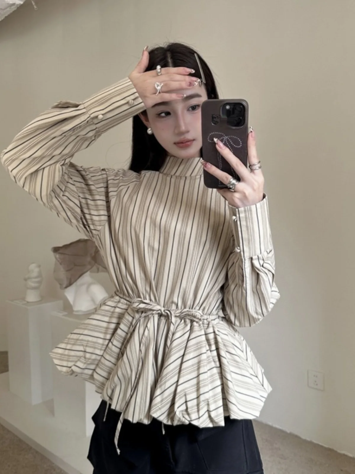 Retro Stand Collar Striped Dstring Flower Bud Long Sve irt Women's Autumn Faion Gentle Sle Polyester Fiber irt
Retro Stand Collar Striped Dstring Flower Bud Long Sve irt Women's Autumn Faion Gentle Sle Polyester Fiber irt
