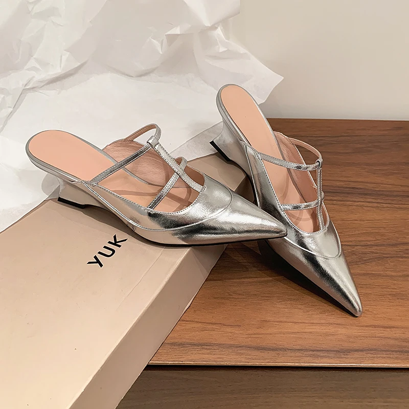 Fashion Women Elegant Mules Shoes Wedge High Heels Genuine Leather Summer Sexy Slippers Office Sandals Party Dress Size 34-41
Fashion Women Elegant Mules Shoes Wedge High Heels Genuine Leather Summer Sexy Slippers Office Sandals Party Dress Size 34-41