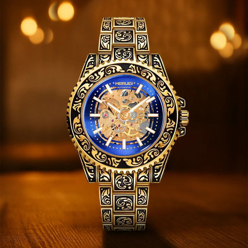 Мужские механические часы в ретро-стиле, желто-синие, с изысканной резьбой и турбийоном.
Мужские механические часы в ретро-стиле, желто-синие, с изысканной резьбой и турбийоном.