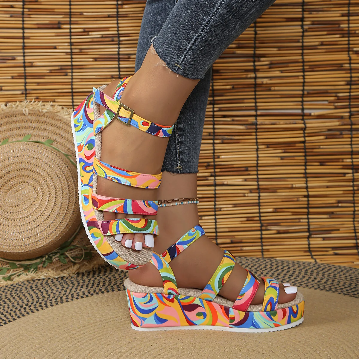2024 European and American plus size high-top colored high-rise buckle sandals for women
2024 European and American plus size high-top colored high-rise buckle sandals for women