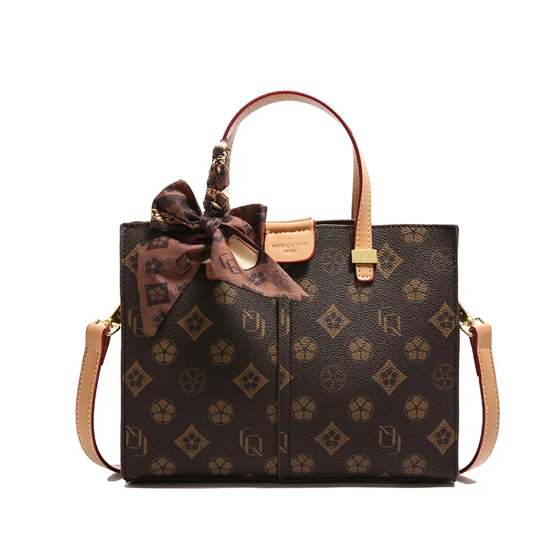 Мягкая кожаная сумка-тоут, просторный кошелек на плечо для женщин, большая вместительная сумка через плечо, универсальная сумка, роскошная пригородная сумка  
Мягкая кожаная сумка-тоут, просторный кошелек на плечо для женщин, большая вместительная сумка через плечо, универсальная сумка, роскошная пригородная сумка 