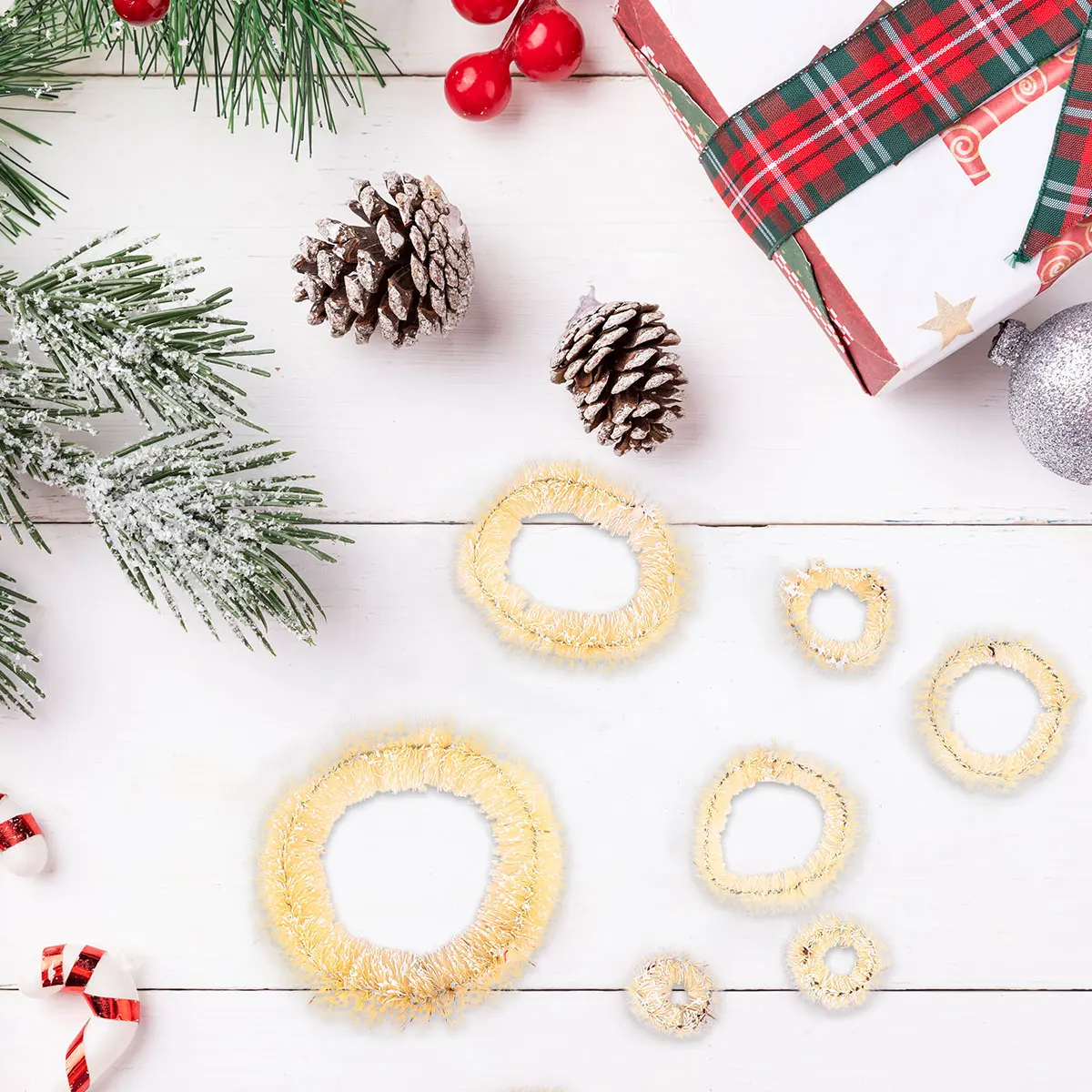 10pcs Mini Christmas Wreaths Diy Craft Tree Decorations Home Party Ornaments Beige High Quality Material Fine Workmanship
10pcs Mini Christmas Wreaths Diy Craft Tree Decorations Home Party Ornaments Beige High Quality Material Fine Workmanship