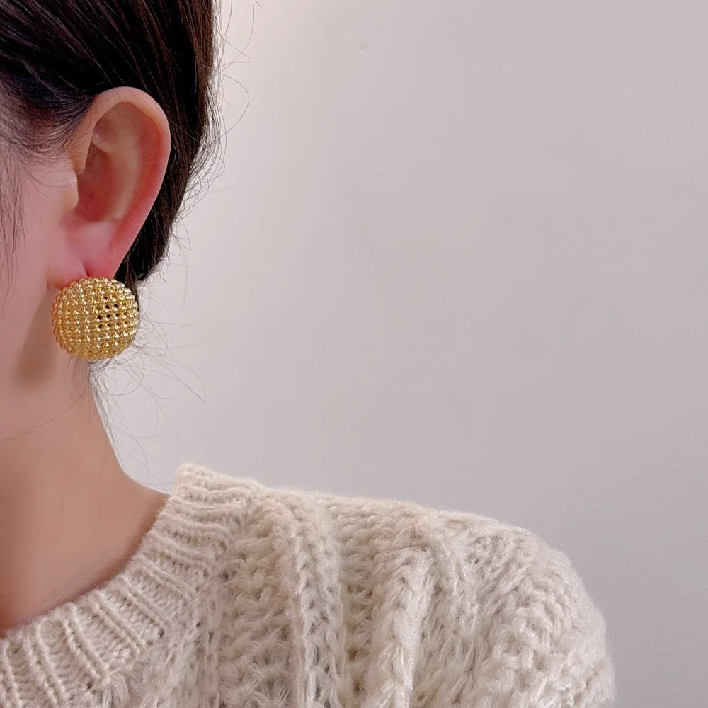 Trendy Metal Mesh Ball Earrings Women Gold Silver Double Color Chunky Statement Fashion Jewelry
Trendy Metal Mesh Ball Earrings Women Gold Silver Double Color Chunky Statement Fashion Jewelry