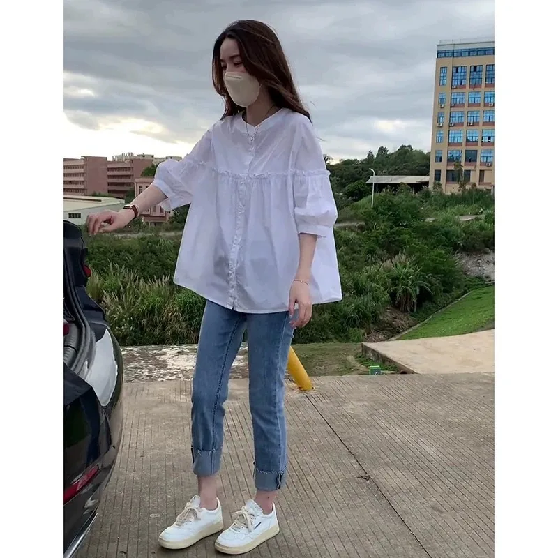 White Short Sleeve Summer Shirt Women's Design Sensation Doll Top Five Buttons Korean Style round Neck Loose Fit Casual Shirt
White Short Sleeve Summer Shirt Women's Design Sensation Doll Top Five Buttons Korean Style round Neck Loose Fit Casual Shirt