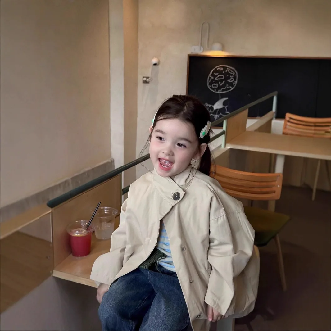 2025 New Autumn Girls' British Style Mid-Length Khaki Trench Coat Foreign Casual Jacket
2025 New Autumn Girls' British Style Mid-Length Khaki Trench Coat Foreign Casual Jacket