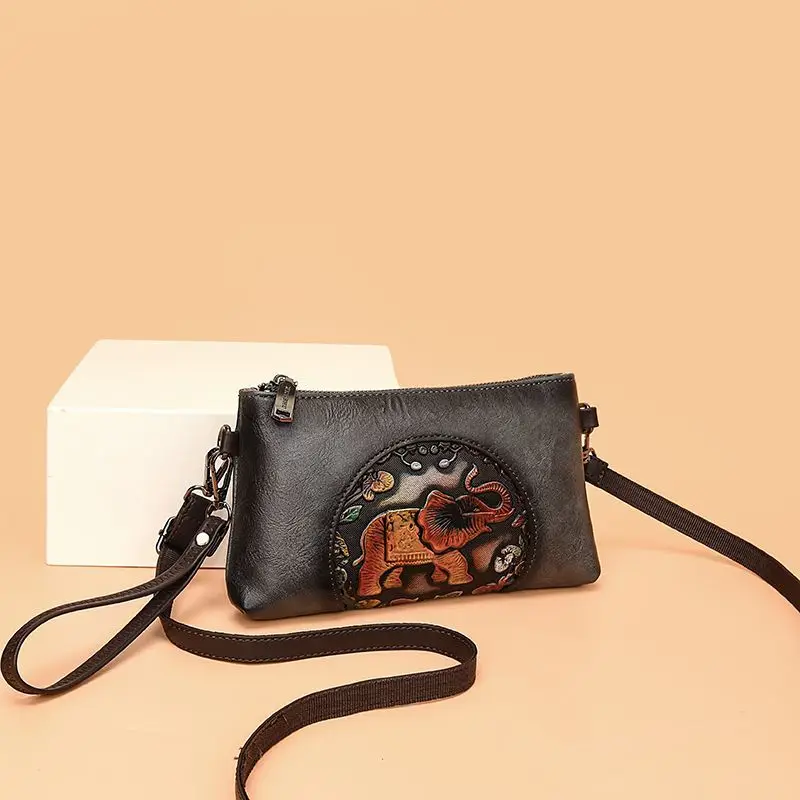 High-end Retro Ethnic Style Bags Women 2026 New Pack Versatile Casual Leather Texture Single Shoulder Package Oblique Span Bag
High-end Retro Ethnic Style Bags Women 2026 New Pack Versatile Casual Leather Texture Single Shoulder Package Oblique Span Bag