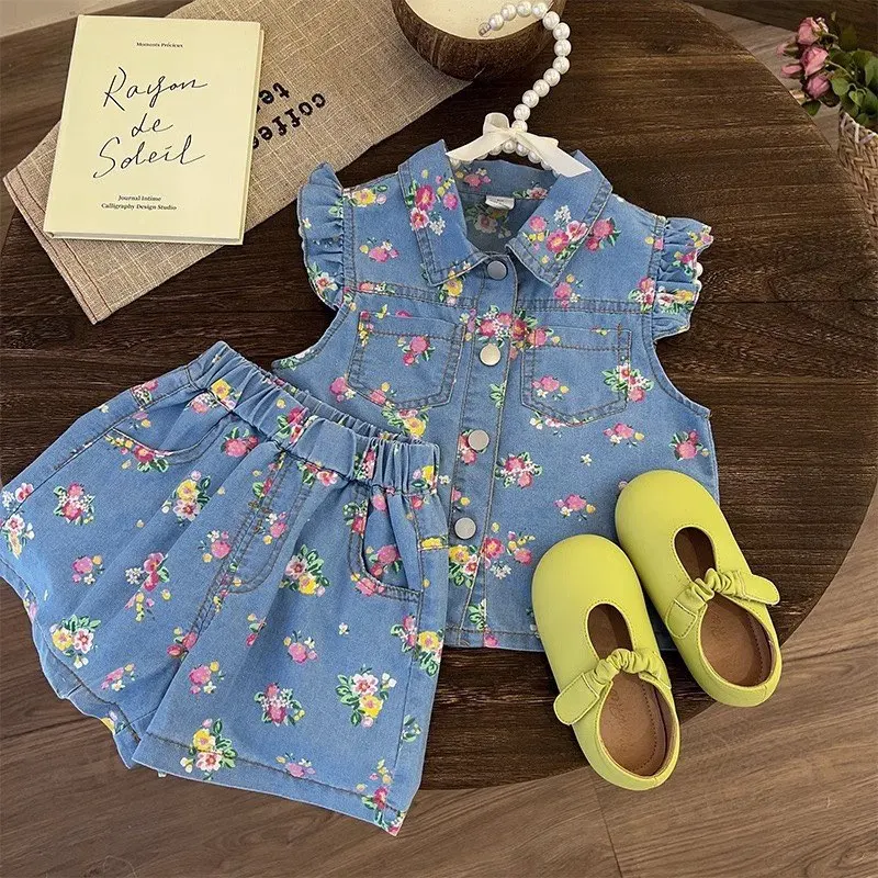Girls Summer Outfit 2026 New Floral Print Sleeveless Top + Shorts Two-Piece Set Children's Clothing
Girls Summer Outfit 2026 New Floral Print Sleeveless Top + Shorts Two-Piece Set Children's Clothing
