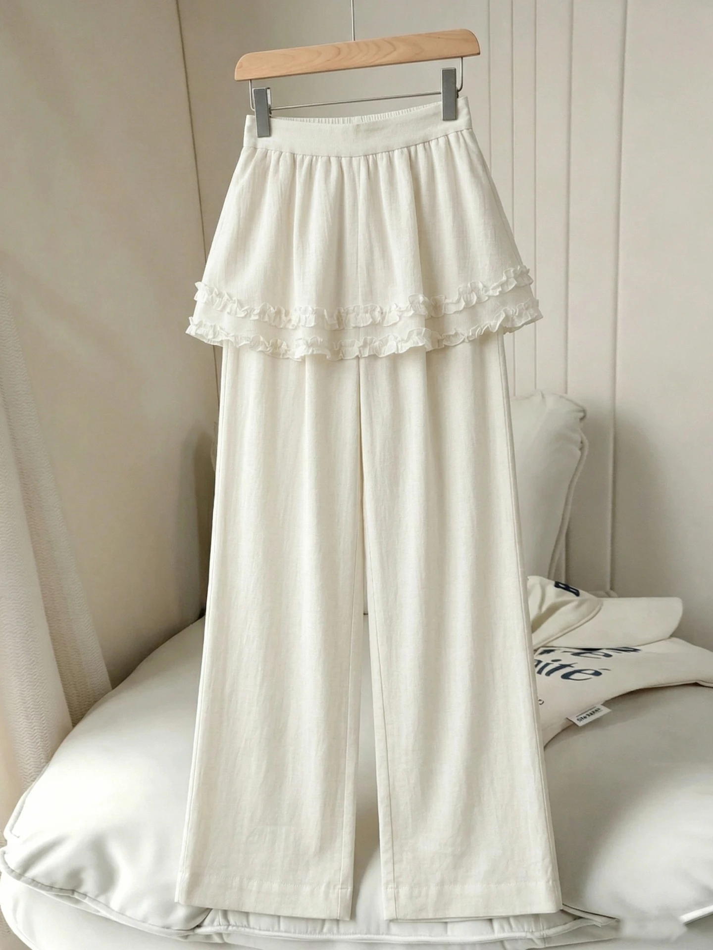 Sweet Lace Trim Color Casual Pants Summer Wide Leg Pants Meat Concealing Ageless Long Pants Trendy Women's Trousers
Sweet Lace Trim Color Casual Pants Summer Wide Leg Pants Meat Concealing Ageless Long Pants Trendy Women's Trousers