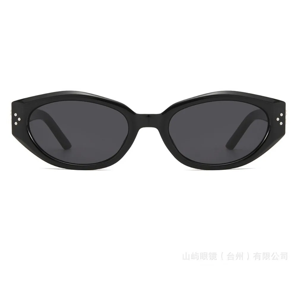 2025 new retro cat eye women's sunglasses INS trendy street shot high-end sunglasses cycling glasses goggles
2025 new retro cat eye women's sunglasses INS trendy street shot high-end sunglasses cycling glasses goggles