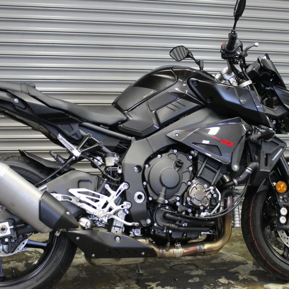 Fit For MT-10 MT10 MT 10 FZ10 FZ-10 FZ 10 16-2021 Side Fuel Tank pad Tank Pads Protector Stickers Knee Grip Traction Pad
Fit For MT-10 MT10 MT 10 FZ10 FZ-10 FZ 10 16-2021 Side Fuel Tank pad Tank Pads Protector Stickers Knee Grip Traction Pad