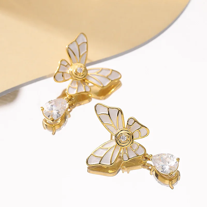 Stylish, elegant and exquisite enamel drop glaze inlaid zircon butterfly earrings light luxury holiday style accessories
Stylish, elegant and exquisite enamel drop glaze inlaid zircon butterfly earrings light luxury holiday style accessories