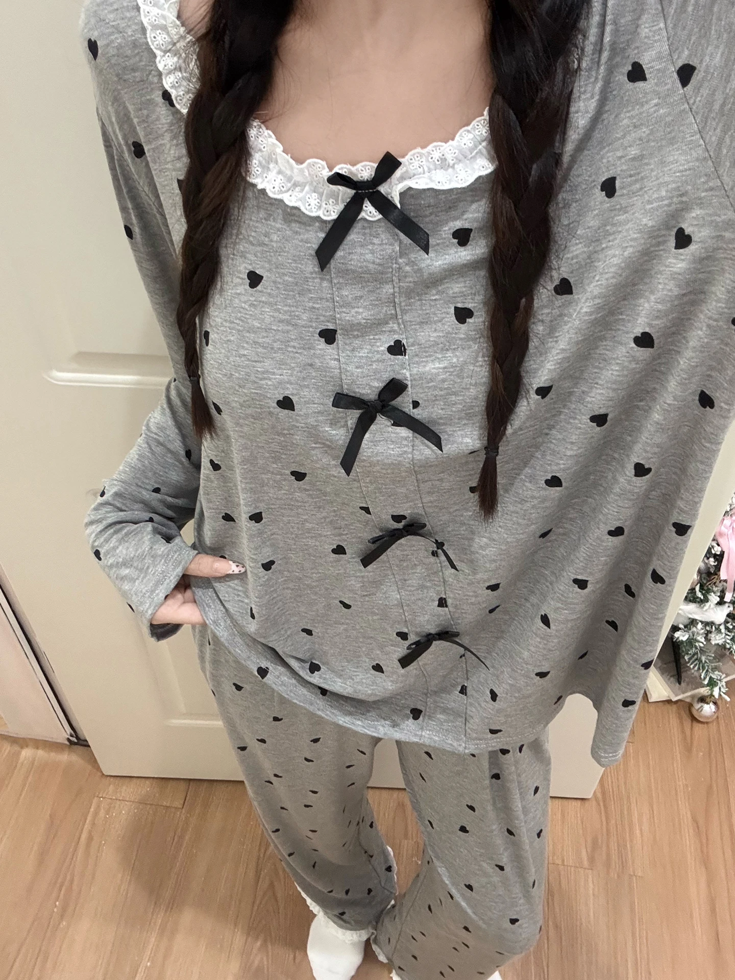 Cool Modal Sleepwear Women's Sweet Lace Collar Long Sleeve Long Pants Home Clothes Two-Piece Set Comfortable Breathable Autum...
Cool Modal Sleepwear Women's Sweet Lace Collar Long Sleeve Long Pants Home Clothes Two-Piece Set Comfortable Breathable Autum...