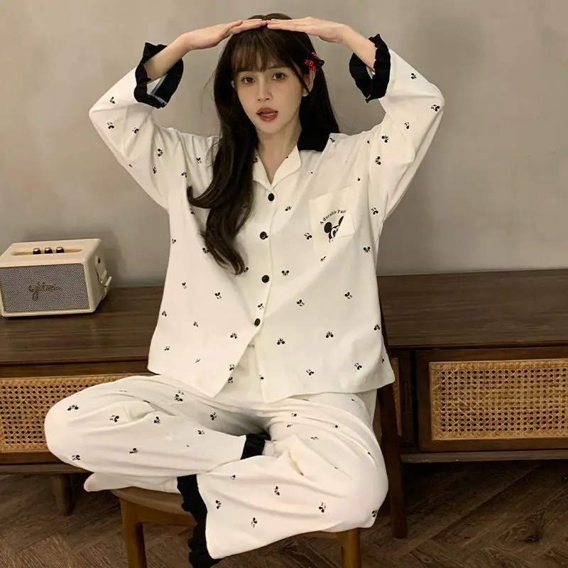 Mickey Mouse All-Over Print White Pajama Set Black Contrast Collar Soft Cotton Cozy Loungewear Long Sleeve Button-Up Sleepwear
Mickey Mouse All-Over Print White Pajama Set Black Contrast Collar Soft Cotton Cozy Loungewear Long Sleeve Button-Up Sleepwear