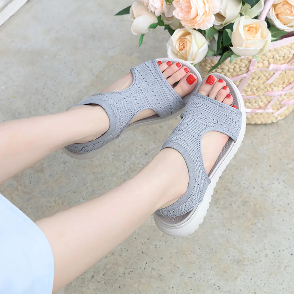 Stylish Women's Fabric Sandals Wear-Resistance Lightweight Sports Sandals For Daily Wear
Stylish Women's Fabric Sandals Wear-Resistance Lightweight Sports Sandals For Daily Wear