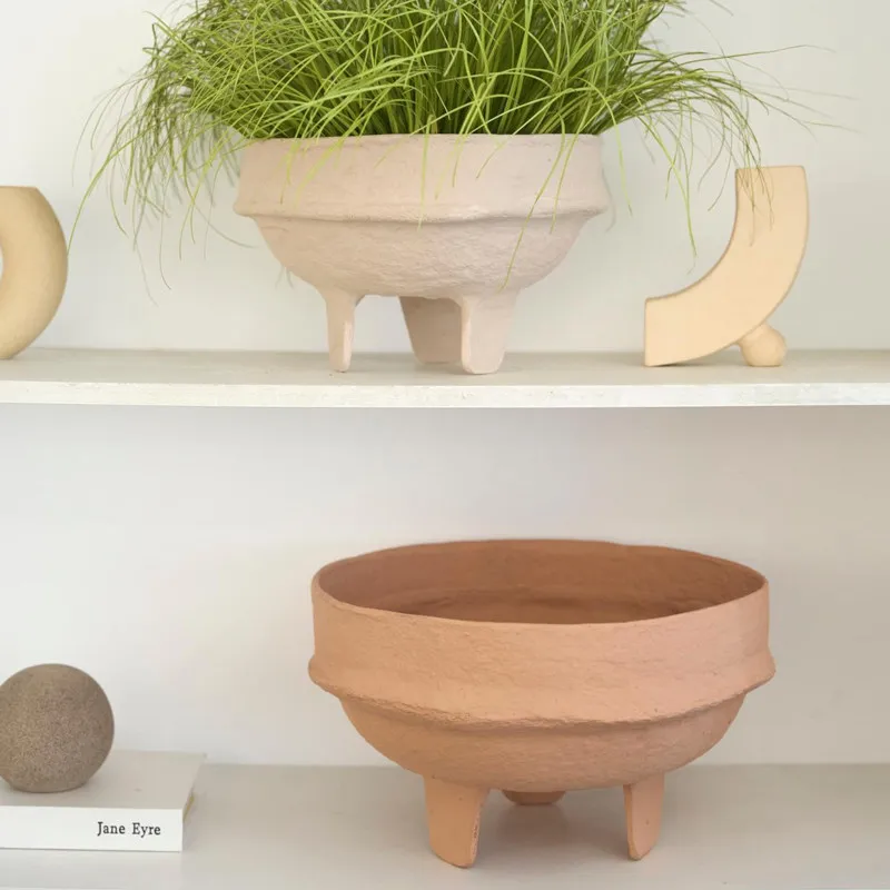 Indian handmade pulp high-footed flower pots, flower utensils, snack storage trays, soft jewelry storage ornaments
Indian handmade pulp high-footed flower pots, flower utensils, snack storage trays, soft jewelry storage ornaments