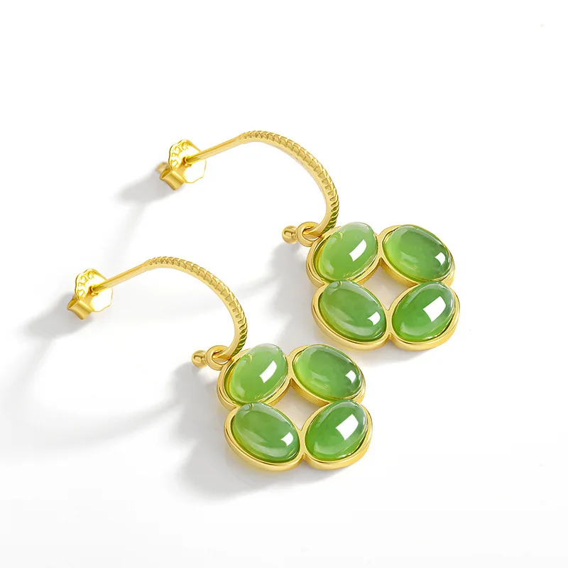 Natural S925 silver-set earrings, four-leaf clover women's style, genuine spinach green old material
Natural S925 silver-set earrings, four-leaf clover women's style, genuine spinach green old material