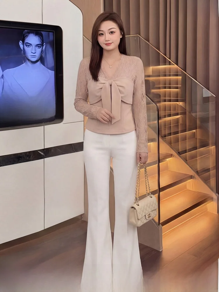 plus Size Women's Spring New Lace Shirt Top Set Flared Pants High Waist Long Sleeve V-Neck Fashionable Commute Korean Style
plus Size Women's Spring New Lace Shirt Top Set Flared Pants High Waist Long Sleeve V-Neck Fashionable Commute Korean Style
