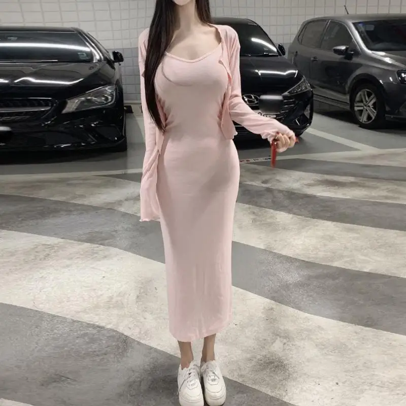 Elegant Long Strapless Gown with Wood Grain Cardigan Set Sexy Women's Fashion 25-35 Years Old Spring Season
Elegant Long Strapless Gown with Wood Grain Cardigan Set Sexy Women's Fashion 25-35 Years Old Spring Season