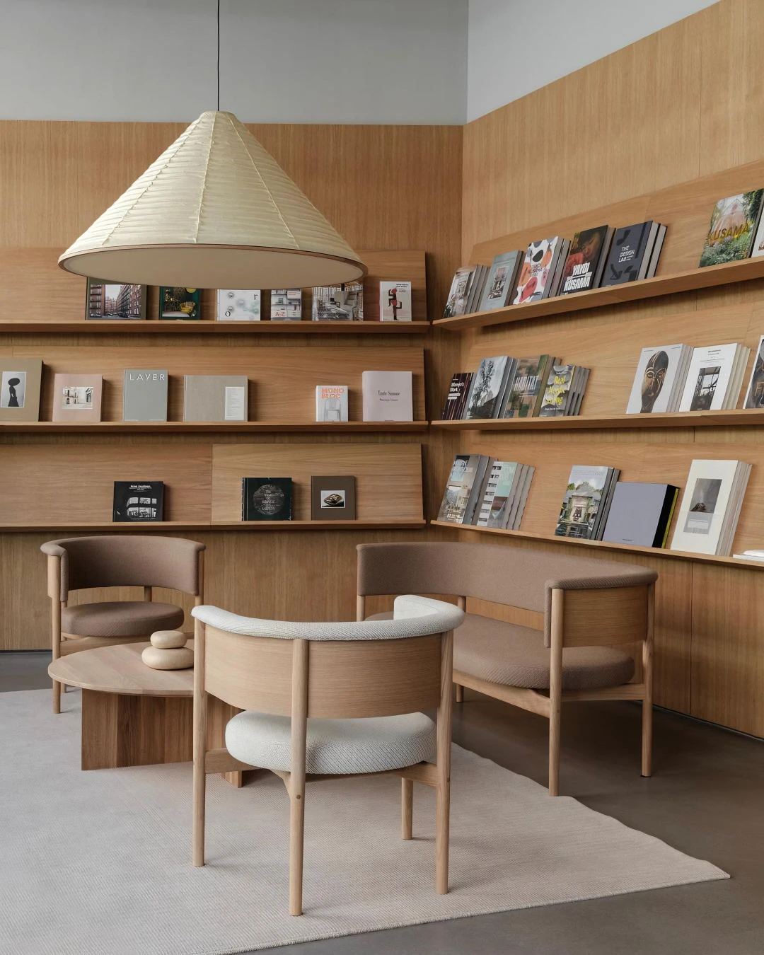 Karimoku same Japanese minimalist solid wood negotiation dining restaurant club hotel log color book
Karimoku same Japanese minimalist solid wood negotiation dining restaurant club hotel log color book