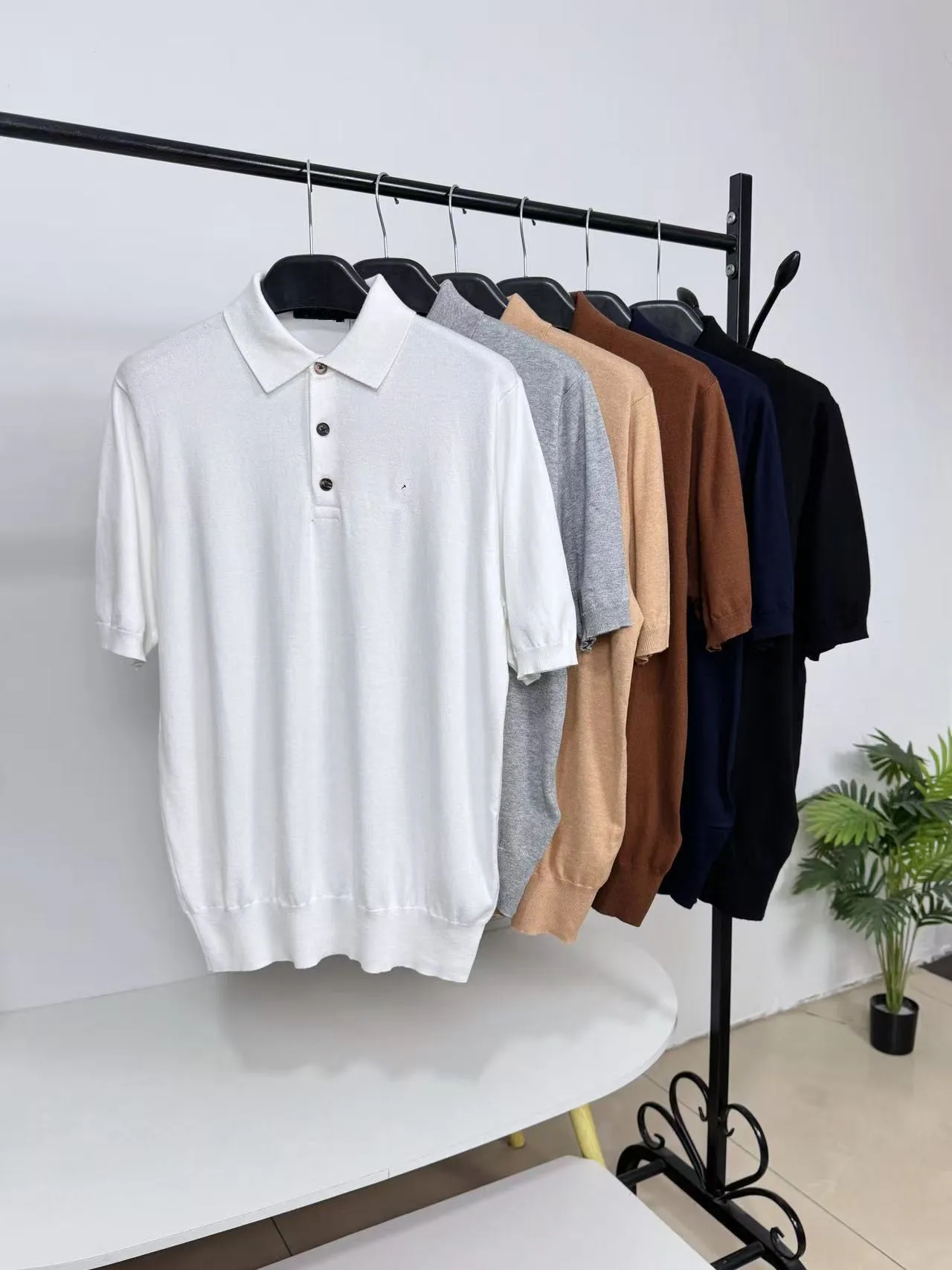 Classic Embroidered Knitted Shirt Short Sleeve Business Casual Style Men's T-Shirt Breathable Summer Fashion Single Wear
Classic Embroidered Knitted Shirt Short Sleeve Business Casual Style Men's T-Shirt Breathable Summer Fashion Single Wear