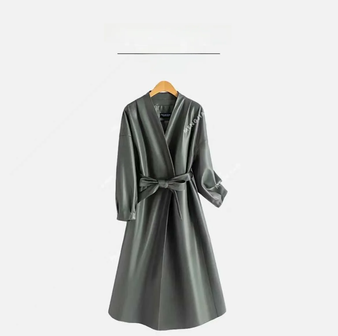 Женское пальто из овчины Haining 2025: Новинка, средней длины, приталенное, с поясом, универсальное, на весну-лето-осень
Женское пальто из овчины Haining 2025: Новинка, средней длины, приталенное, с поясом, универсальное, на весну-лето-осень