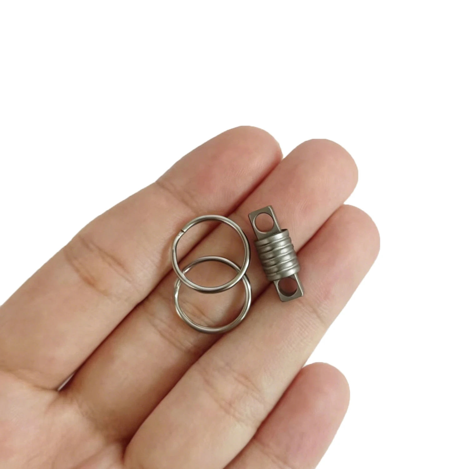 Ultra mini titanium universal buckle, non removable, outdoor universal connection buckle
Ultra mini titanium universal buckle, non removable, outdoor universal connection buckle
