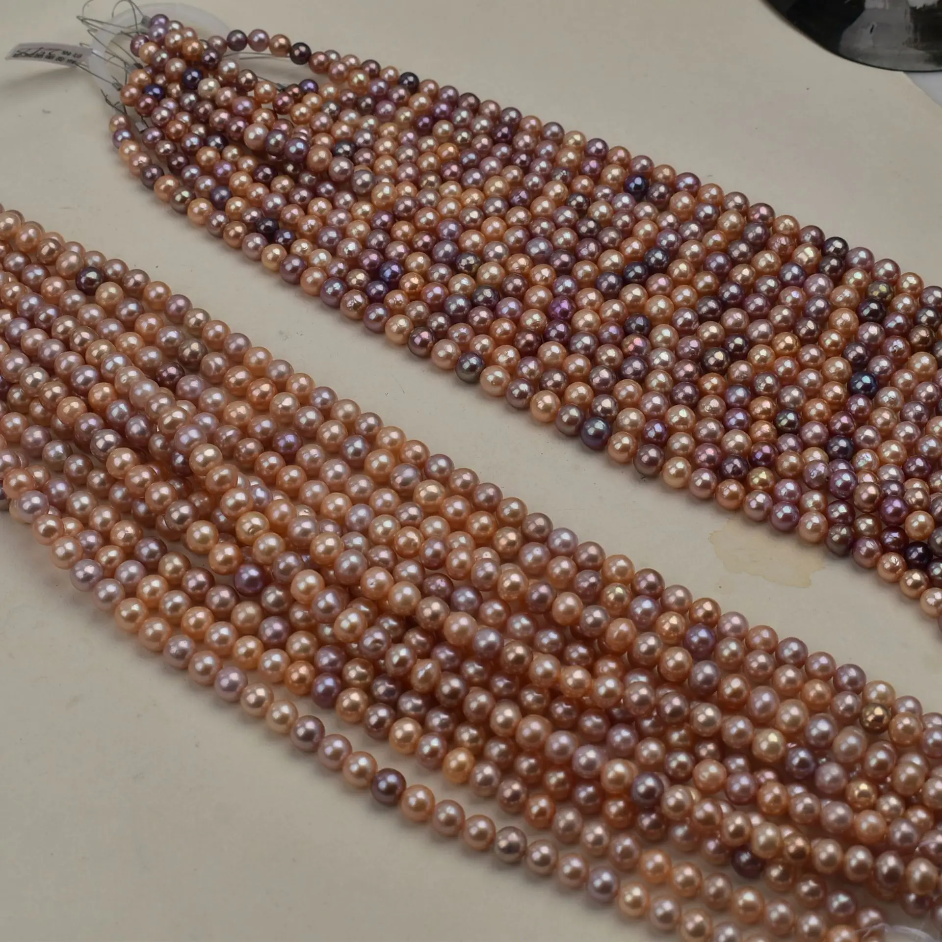 Candy Colored 8-9mm Freshwater Pearl Loose Beads for Making DIY Bracelet Necklace Jewelry Accessories Handmade 1 Strand 40cm
Candy Colored 8-9mm Freshwater Pearl Loose Beads for Making DIY Bracelet Necklace Jewelry Accessories Handmade 1 Strand 40cm