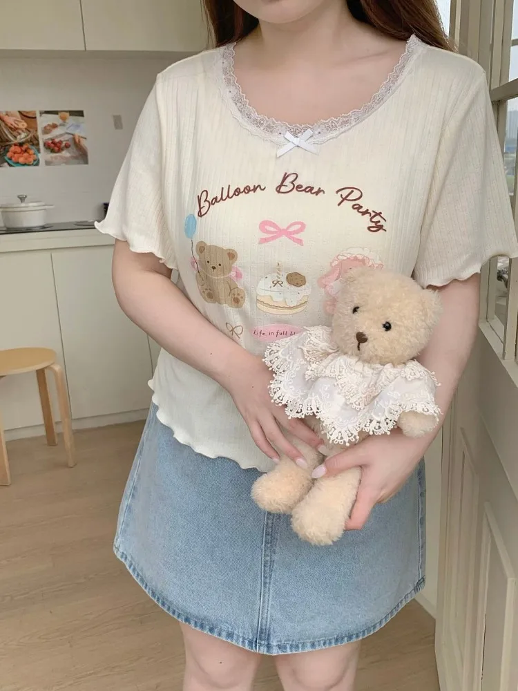 Sweet Bear Cartoon Print T-shirt Y2K Women Summer Lace Design Short-sleeve T-shirt All-match Top Shirts Aesthetic Tops
Sweet Bear Cartoon Print T-shirt Y2K Women Summer Lace Design Short-sleeve T-shirt All-match Top Shirts Aesthetic Tops